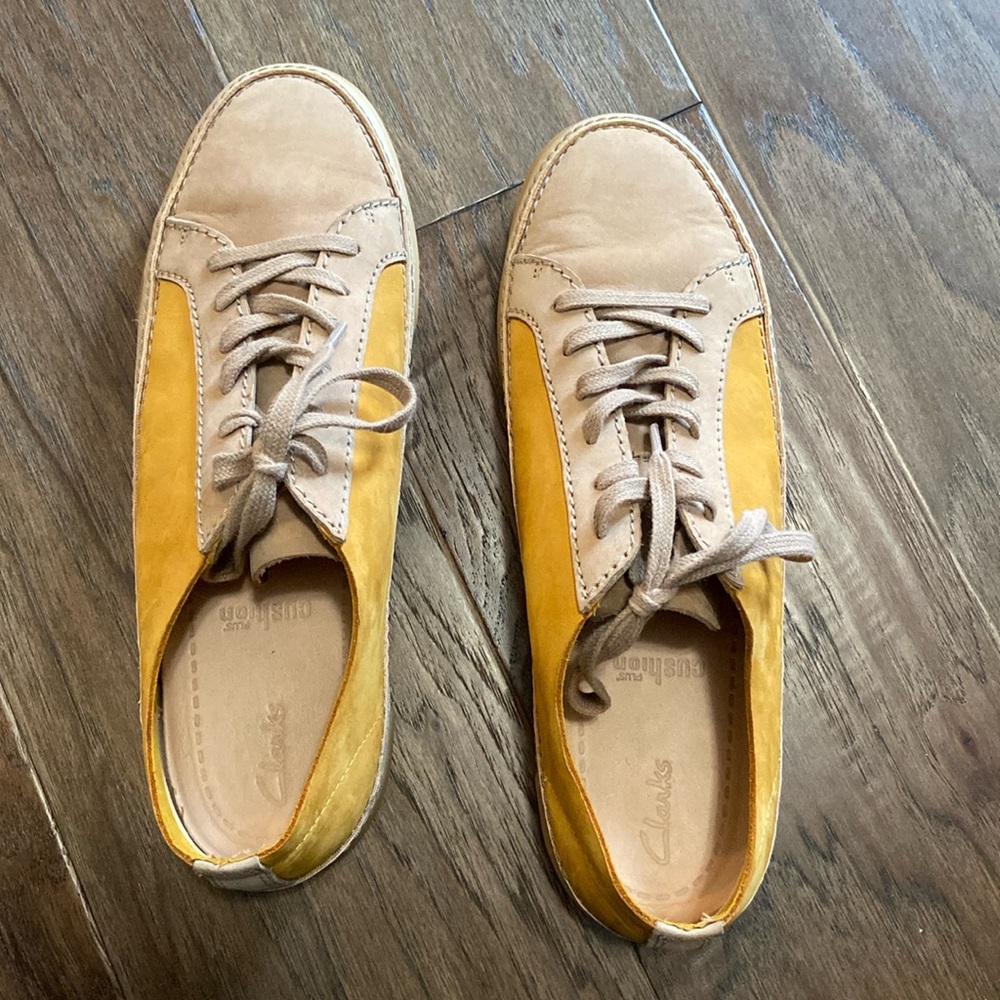 Women’s Clarks Sneakers in size 10.5